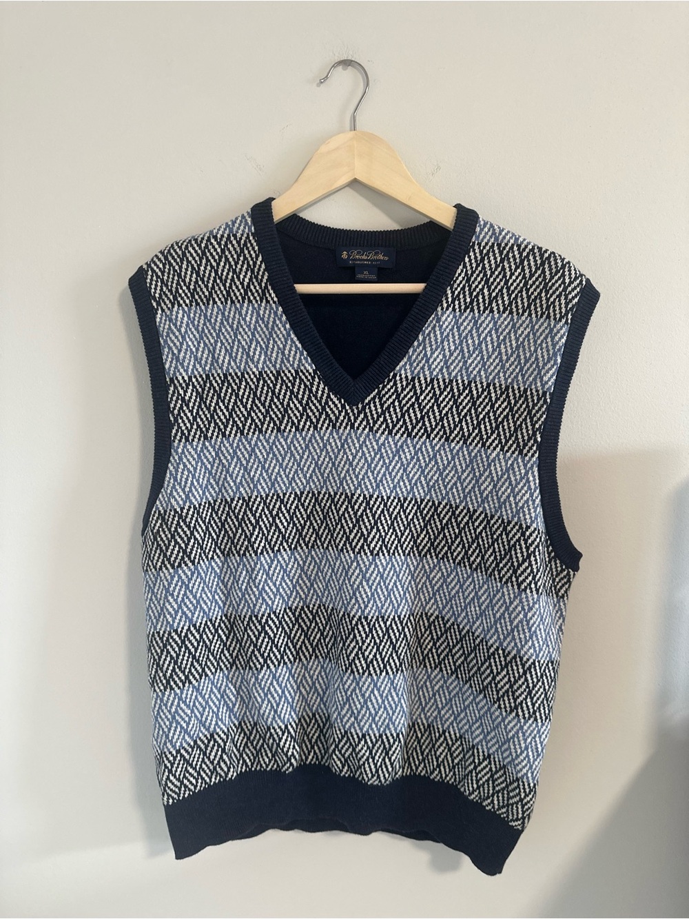 Brooks Brothers Navy & Light Blue Patterned V-Neck Sweater Vest